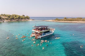 Kreuzfahrt zu den Inseln Hvar, Brač und Pakleni mit Mittagessen und Getränken von Split und Trogir