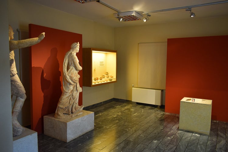 Museum in Kalamata.jpg