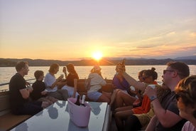 Sirmione Sunset Walking and Boat Tour with a Drink onboard