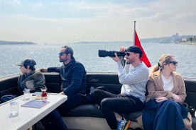 Croisière en yacht sur le Bosphore en petit groupe à Istanbul