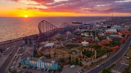 Best cheap vacations in Blackpool, England