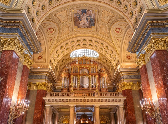 St Stephen-s Basilica 4.jpg