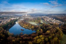 Bestu bílferðalög til Cwmbran, Wales