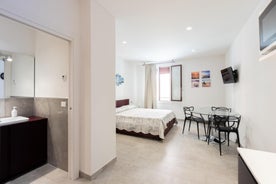 Goito 3, Bologna by Short Holidays