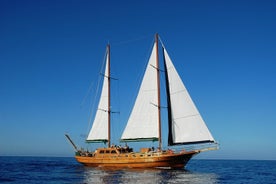 Crucero VIP por el sur de Fuerteventura a bordo de una goleta turca