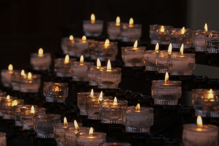 candles-8270380_1280.jpg