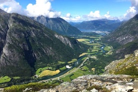 Åndalsnes - Trollstigen & Trollwall Audio Guid Bus Tour