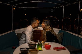 Amsterdam: Private Romantic Evening Boat Tour with Prosecco