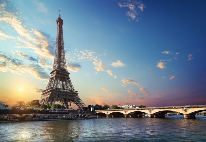 Eiffel Tower and bridge Iena on the river Seine in Paris, France.jpg