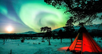 Tailor-Made Aurora Safari & Icehotel Trip