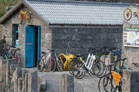 Faire du vélo sur l'île Inisheer, îles Aran. Auto-guidé. Journée complète.