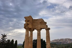 Cautivante tour al atardecer en Agrigento por el Valle dei Templi