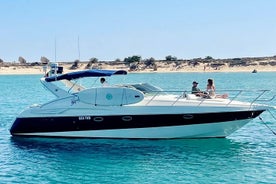 Excursion d'une demi-journée en yacht à moteur privé en Algarve