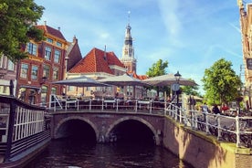 Excursão a pé para grupos pequenos pela cidade de Alkmaar *Inglês*