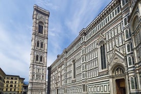 Florence vue panoramique sur le clocher et la cathédrale de Giotto