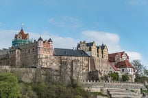 Minibussar att hyra i Bernburg, i Tyskland