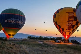 Cappadocia Hot Air Balloon Ride Over Fairychimneys With Transfers