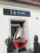 Hotel 14 Dveri