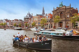 Haarlem: Sightseeing Canal Cruise through the City Center