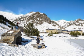 Viagem de um dia para grupos pequenos nos Pirineus saindo de Barcelona