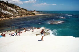  Agrigento; Temppeleiden laakso, Scala dei Turchi Palermosta, yksityinen kiertue