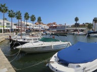 Bästa paketresorna i Cala en Bosch, Spanien