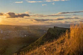 Randonnée au coucher du soleil sur Arthur's Seat à Édimbourg