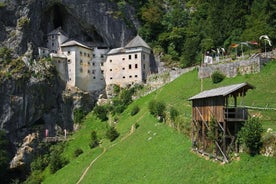 Excursão no Castelo Predjama e na Caverna Postojna de Ljubljana