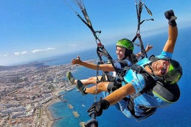 BRONSE paragliding tandem flug fyrir ofan Costa Adeje með ókeypis upptöku og vatni