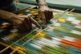 Authentic Weaving Workshop mit einem Handwerker in Macerata