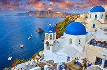 Santorini beach vacations