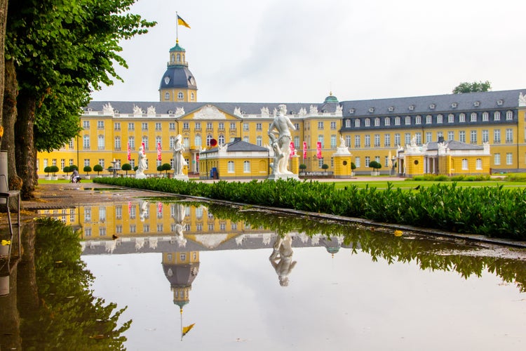 Photo of castle of a lord named Karl Friedrich Schloss Karlsruhe.