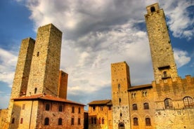 Viagem diurna para grupos pequenos para San Gimignano e Volterra saindo de Siena