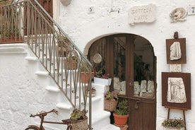 Excursion d'une journée à Ostuni, Martina Franca, Alberobello au départ de Bari