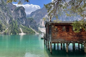 Dolomites, Alpine Lakes, Braies의 전일 소그룹 투어