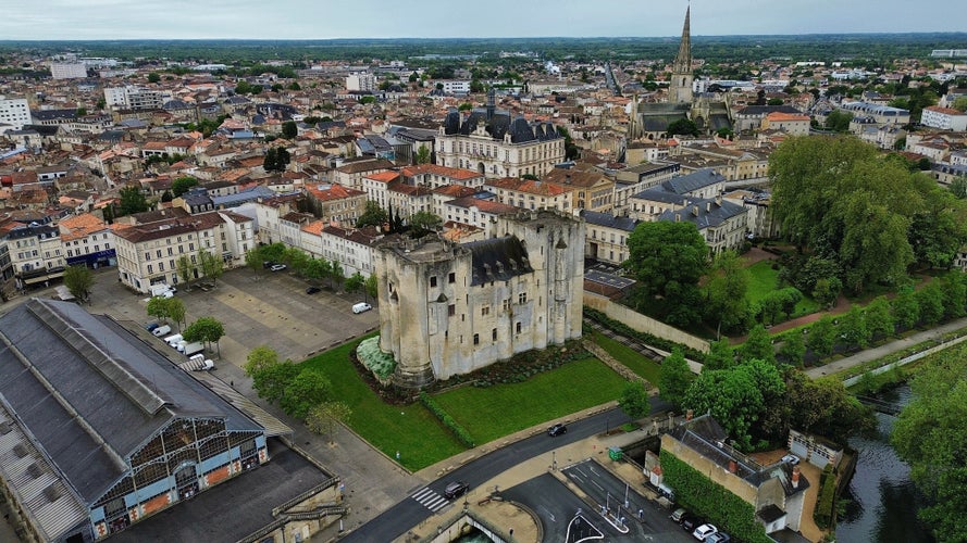 photo of view of drone photo Niort Dungeon France.