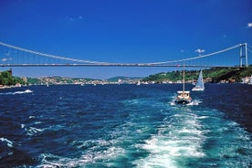 Tour dei due continenti in autobus e barca a Istanbul