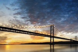 Para grupo pequeno por Lisboa com show de fado e jantar