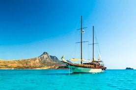 Rhodes Day Cruise (jossa lounas, välipalat ja rajattomasti juomia) 6 tuntia