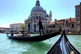 Zonder wachtrij: Gondelvaart in de ochtend door Venetië en wandeling naar de Basiliek van San Marco