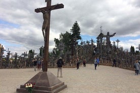 Vilnius a Riga Excursión de un día: la colina de las cruces, el palacio de Rundale y el castillo de Bauska