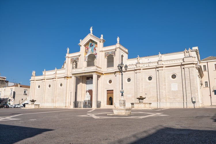 Photo of the Cathedral of Saint Lawrence Maiorano, Manfredonia, Italy​.