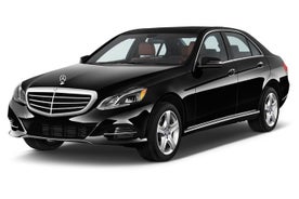 Private Business Class Airport Transfer from Keflavik International Airport