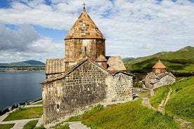 Tsaghkadzor/Kecharis, Lago Sevan/Sevanavank, Dilijan/Haghartsin