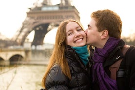 Tour guiado en grupo pequeño por París con almuerzo en crucero y pernoctación desde Londres