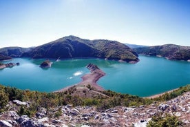 Studenica Monastery、Uvac Canyon、ベオグラードからの2日間ツアー