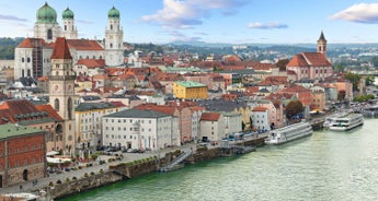 Enchanting Christmas & New Year's (2024) (Passau to Budapest, 2024) (including Durnstein)