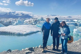 Diamond Beach & Jökulsárlón Floating Glacier Guided Day Tour