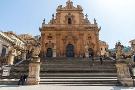 Omvisning i Ragusa, Modica og Noto fra Syracuse med privat sjåfør