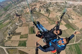 Aventura de parapente em grupo pequeno de 3 horas na Capadócia